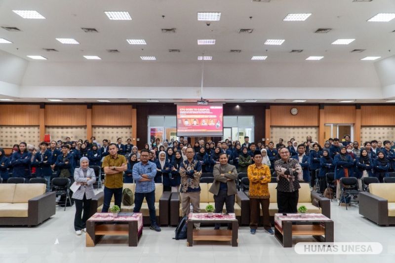 Sosialisasi ini diharapkan dapat meningkatkan kesadaran, kritis, dan partisipasi mahasiswa dalam perta demokrasi di Jawa Timur.