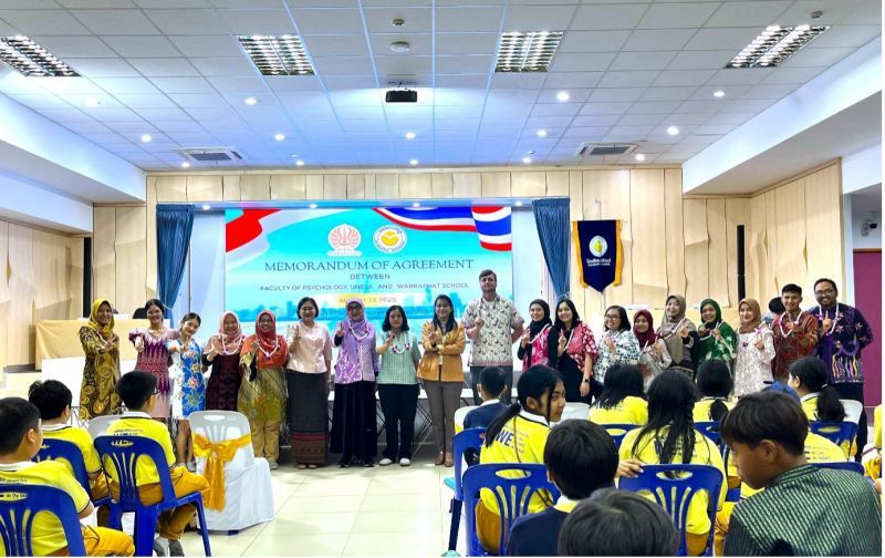 Tim dosen Fpsi jalani Program Kemitraan Masyarakat Internasional (PKMI) di Waraphat School, Thailand.