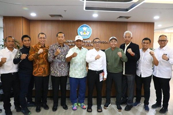 Audiensi ini dihadiri Mendiktisaintek, Brian Yuliarto; Wamendiktisaintek, Fauzan; Deputi Bidang Peningkatan Prestasi Olahraga Kemenpora, Surono; dan Rektor Unesa Nurhasan atau Cak Hasan, bersama jajarannya.